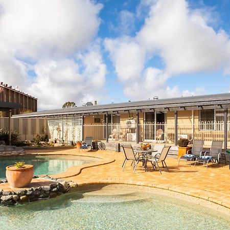New England Motor Lodge Glen Innes Esterno foto